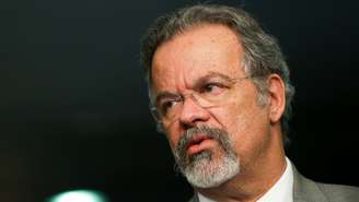 Ex-ministro da Defesa e Segurança Pública, Raul Jungmann critica a política de armas do governo Bolsonaro