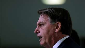 Bolsonaro enfrenta uma crise militar e política em seu governo
