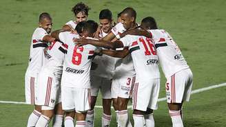 São Paulo fez uma grande partida e goleou o São Caetano (Foto: Reprodução/Twitter)