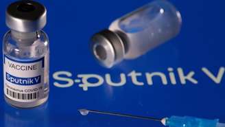 Dezenas de milhões de doses da Sputnik já foram compradas por Estados, municípios e pelo governo federal