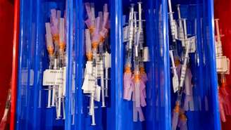 Países pedem liberação de patentes de vacinas contra a covid-19 desde outubro de 2020 na OMC