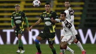 Michael marcou o gol da vitória aos 21 minutos do primeiro tempo (Foto: GUSTAVO GARELLO / POOL / AFP)