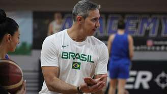 Técnico da seleção feminina, José Neto será auxiliar do Brooklyn Nets na Summer League da NBA