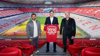Leon Goretzka ampliou contrato com o Bayern nesta quinta-feira até 2026 Divulgação Bayern