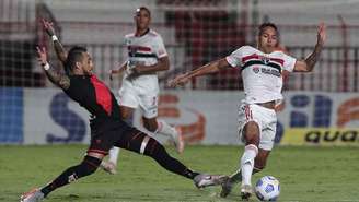 No primeiro turno, o Atlético-GO venceu o São Paulo em Goiânia Foto: Rubens Chiri/SPFC