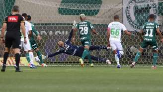 Weverton fez defesas importantes na partida (Foto: Cesar Greco / Palmeiras)