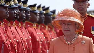 Rainha britânica continua sendo chefe de Estado de diversos países