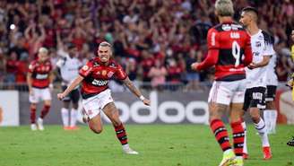 Matheuzinho marcou o gol da vitória do Flamengo sobre o Ceará pelo Brasileirão 2021 (Foto: Marcelo Cortes / Flamengo)