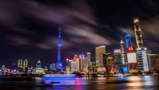 A riqueza gerada pela China no início do século 21 está exposta em suas grandes cidades, como Xangai
