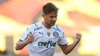 A pedido de Abel Ferreira, renovação com Gustavo Scarpa é vista como prioridade (Foto: Divulgação/Palmeiras)