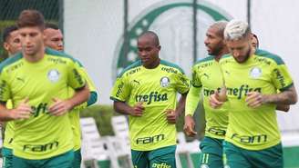 Endrick treina com os profissionais do Verdão durante a pré-temporada (Foto: Cesar Grecco/Palmeiras)