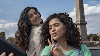 "De Volta aos 15", com Maisa e Camila Queiroz é uma das produções mais aguardadas do mês.
