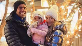 Carol Dias, mulher de Kaká, revela aborto espontâneo em segunda gravidez.