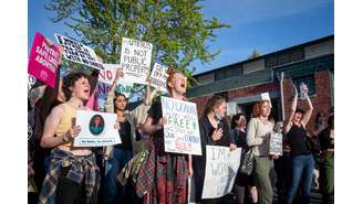 Manifestantes americanas durante marcha em apoio ao aborto
