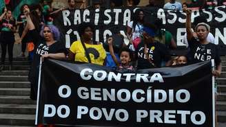 Ato contra a violência racial 20 de novembro