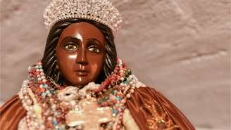 Hoje (24), é o Dia de Santa Sara Kali, padroeira do povo cigano. Conheça sua história e atraia amor e prosperidade com sua oração e simpatias – Shutterstock