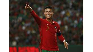 Com dois de CR7, Portugal goleia Suíça e alcança 1ª vitória na Liga das Nações
