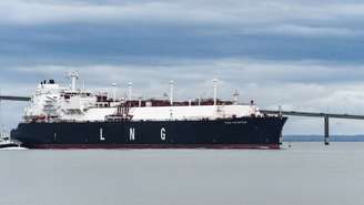 Gás natural liquefeito pode ser transportado em navio - e é uma das alternativas usadas pelos países europeus para substituir o gás russo