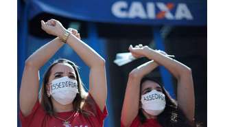 Bancários pedem a demissão de Pedro Guimarães