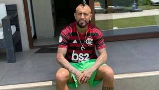 Arturo Vidal fez campanha pública pela sua transferência para o Flamengo