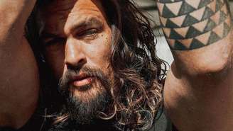 Aos 42 anos, Jason Momoa se envolve em acidente de trânsito.