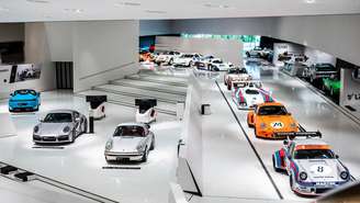 Interior do Museu da Porsche.