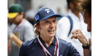 Emerson Fittipaldi nos bastidores do Grand Prix Miami 2022