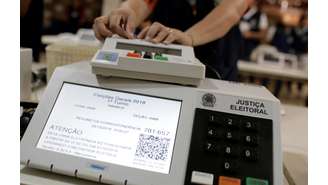 Urna eleitoral que será utilizada nas eleições de domingo