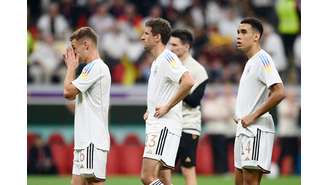 Jogadores da Alemanha se aquecem antes de jogo contra a Costa Rica  nesta quinta-feira, 1º.
