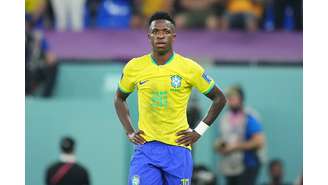 Atacante brasileiro foi alvo de comentários racistas após eliminação na Copa do Mundo