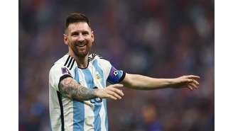 Messi celebra conquista da Copa do Mundo 2022 pela Argentina 