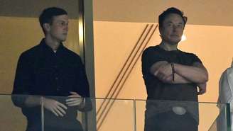 Jared Kushner e Elon Musk assistindo à final da Copa do Mundo no Catar