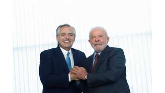 O presidente Luiz Inácio Lula da Silva (PT) se reuniu com o presidente da Argentina, Alberto Fernández, nesta segunda-feira, 2, em Brasília.