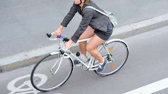 Andar de bicicleta é uma atividade saudável, econômica e sustentável -