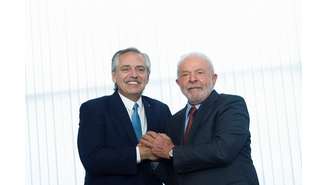 Lula e Fernández anunciam estudos para criar 'moeda sul-americana comum'