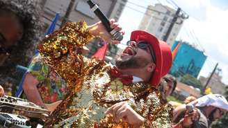 Carnaval: bloco de Tiago Abravanel desfila no feriado pela primeira vez -