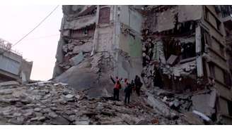 Terremoto causou grande destruição na região da Turquia