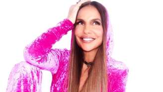 Aprovado? Ivete Sangalo escandalizou com look à lá Dama de Vermelho!