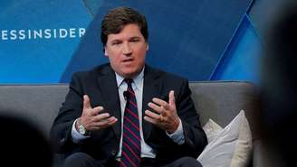 Tucker Carlson foi demitido da Fox News