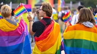 Parada do Orgulho LGBT+ de SP reivindica direitos e celebra pessoas LGBTQIA+