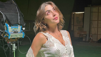 Jade Picon como Chiara 