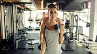 Treino de musculação - Shutterstock