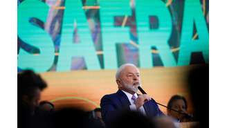 'Por que temos que esperar invasões para comprar terra?', diz Lula ao defender o Incra