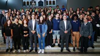 O governador Tarcísio de Freitas lançou a nova modalidade de vestibular com a presença de estudantes da rede pública