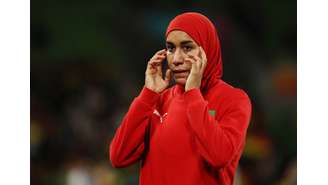Nouhaila Benzina é a primeira jogadora a disputar uma Copa do Mundo com hijab