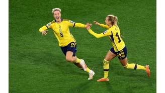 Lina Hurtig bateu o pênalti decisivo para a Suécia