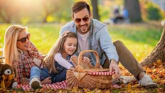 Que tal fazer algo bem especial com seu pai no Dia dos Pais - Shutterstock