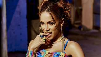 Anitta opina sobre falta de português em suas músicas: "é natural" -