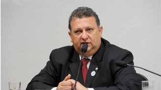  Carlos Antônio Vieira Fernandes