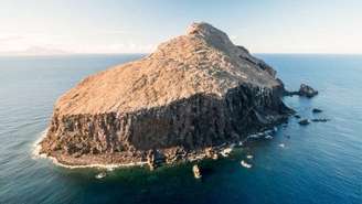 Antes de sua recuperação, locais chamavam a ilha Redonda de "rocha", e é fácil entender o motivo